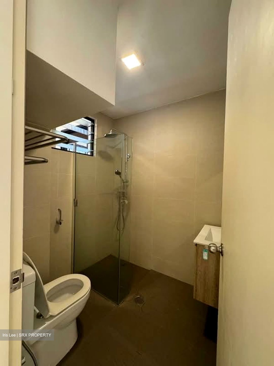 Villa Des Flores (D11), Condominium #617536421